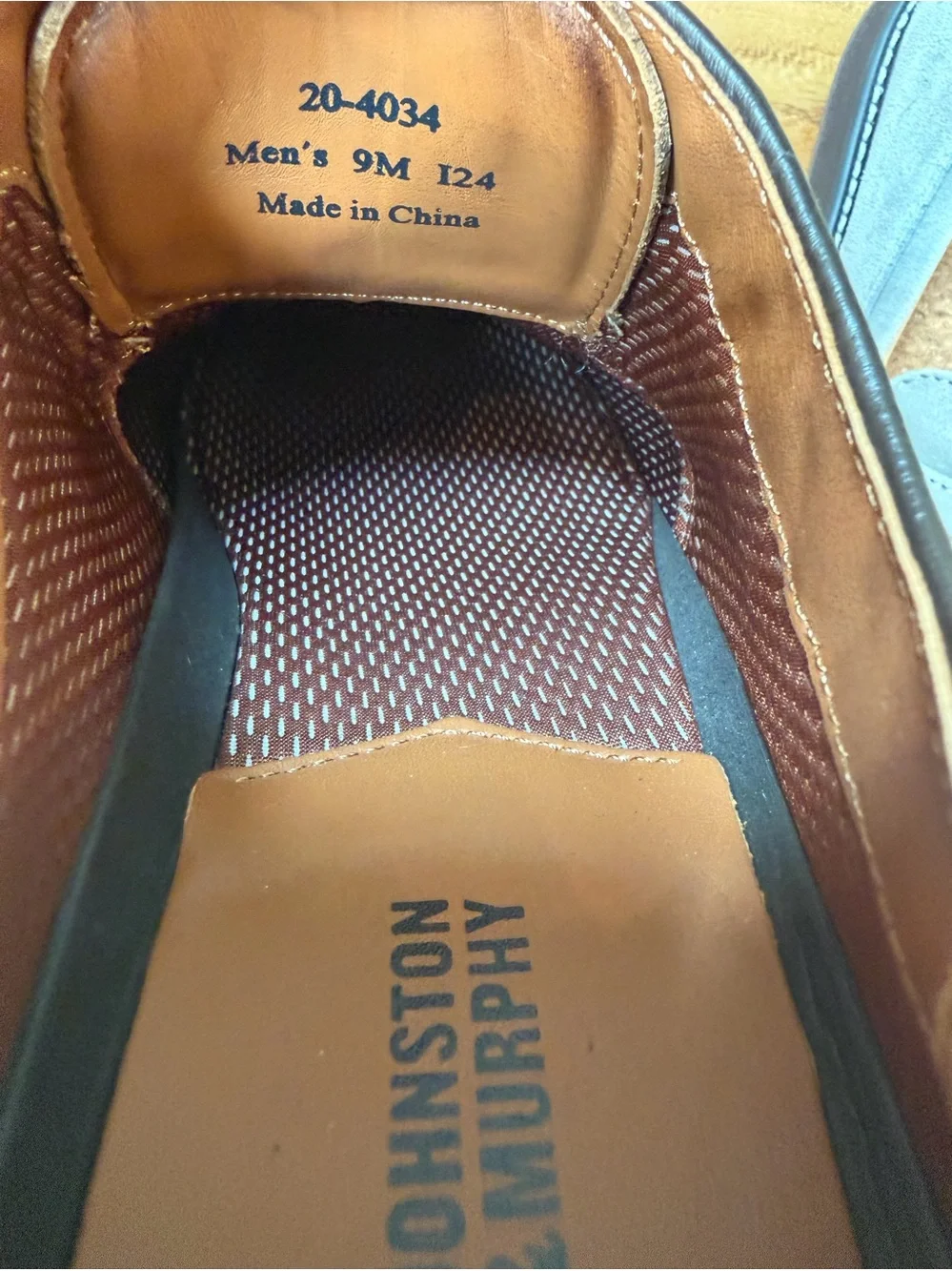 Johnston & Murphy Brown Leather Oxfords with Dark Brown Interior